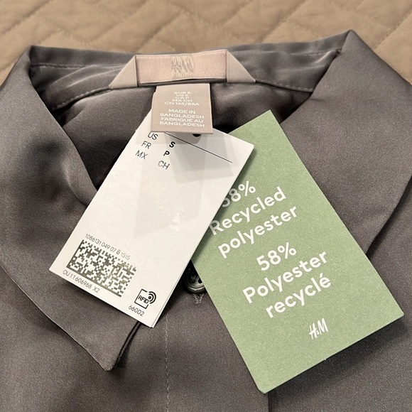 H&M Gray Pointed-collar Shirt/NWT/S - Picture 5 of 12